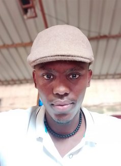 Manuel - Male escort in Nairobi Photo 5 of 6