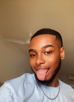 Manuel - Male escort in Nairobi Photo 1 of 5