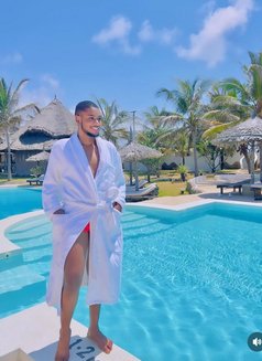 Manuel - Male escort in Nairobi Photo 4 of 5