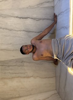 Manuel - Male escort in Nairobi Photo 5 of 5