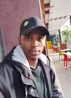 Manuel - Male escort in Nairobi Photo 4 of 4