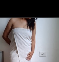 Manvi - escort in New Delhi