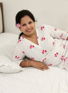 Vip🥀🥂🍾(cam Session) Real Meet - puta in Pune Photo 4 of 4