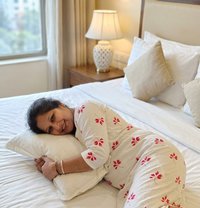 Manvi - escort in Pune