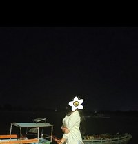 Manvi - escort in New Delhi