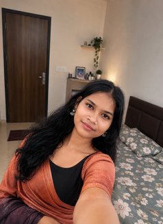 Manvi - Masajista in Chennai Photo 1 of 1