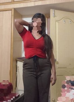 Manya Roy - escort in Bangalore Photo 4 of 5