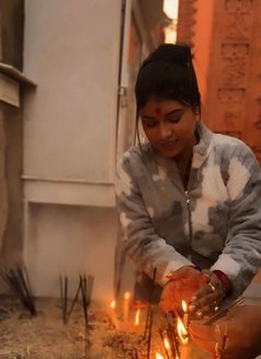 Manya Roy - puta in Navi Mumbai Photo 9 of 11