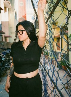 Manya Roy - puta in Navi Mumbai Photo 11 of 11