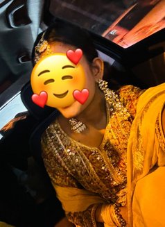 Manya X - escort in Mumbai Photo 5 of 8