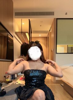 Manya X Real meet - escort in Dubai Photo 5 of 8