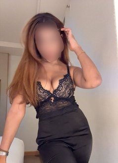 Manya X Real Meet - escort in New Delhi Photo 2 of 8