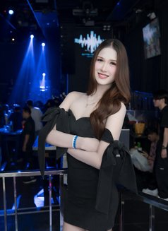 Maprang - masseuse in Udon Thani Photo 8 of 13