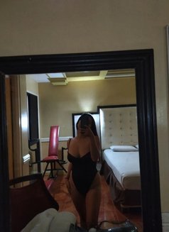 Mara - escort in Makati City Photo 6 of 8