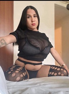 Marah - Transsexual dominatrix in Manila Photo 3 of 6