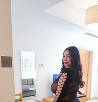 Farah Now in Dubai - puta in Dubai