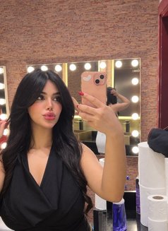 maram Now in Dubai - puta in Dubai Photo 2 of 6