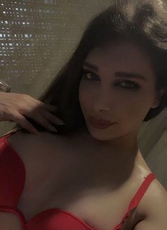 Maram Shemale - Transsexual escort in Beirut Photo 9 of 9