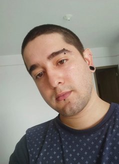 Marc - Male escort in Malta Photo 5 of 28