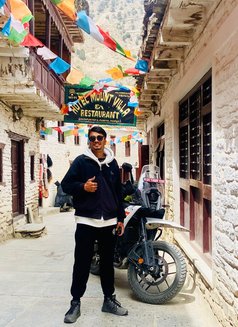 Marc - Male escort in Kathmandu Photo 4 of 5