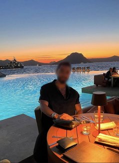 Marc Women Only - Male escort in Dubai Photo 1 of 1