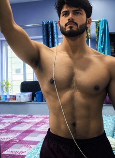 Marco 98 - Male escort in Kolkata Photo 2 of 2
