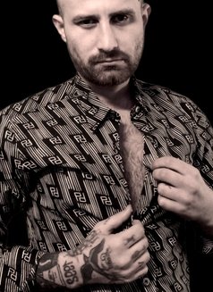 MARCO COX - Male escort in Vienna Photo 7 of 8