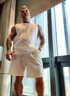 Marco Di Pietro - Acompañantes masculino in Dubai Photo 10 of 15