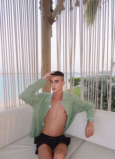Marco Ferreti - Male escort in Dubai Photo 2 of 9