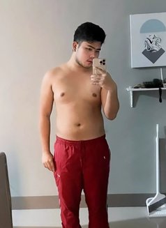 Marco - Acompañantes masculino in Manila Photo 4 of 6