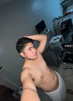Marco - Acompañantes masculino in Manila Photo 3 of 6