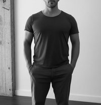 Marco - Male escort in Cambridge