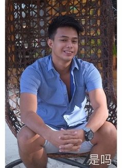 Marco Martin - Male escort in Manila Photo 3 of 14