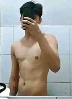 Marco Paul - Male escort in Riyadh Photo 1 of 3