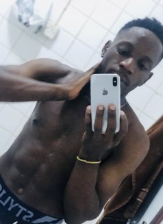 Marco - Male escort in Dubai Photo 4 of 7