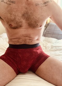 Marco (Yoni, Bfe, Threesome) - Male escort in Seoul Photo 3 of 5