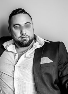 Marcus Tarazon - Male escort in Melbourne Photo 10 of 10