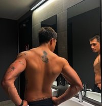 Bi XL Verse - Acompañantes masculino in Tokyo