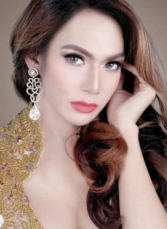 Maresha Beautyfull big dick - Transsexual escort in Bali Photo 7 of 9