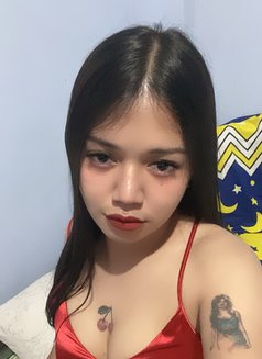 Marga - Acompañantes transexual in Makati City Photo 1 of 6