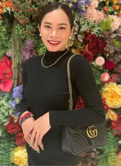 Marga - Transsexual escort in Manila Photo 4 of 15