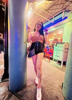 Margaux - Transsexual escort in Manila Photo 2 of 23