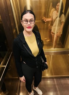 Margaux - Transsexual escort in Manila Photo 22 of 25