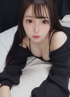 Mari - puta in Osaka Photo 1 of 4