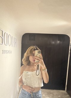 Mari Russian - escort in Bangkok Photo 5 of 5