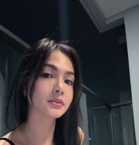 Mari - puta in Singapore