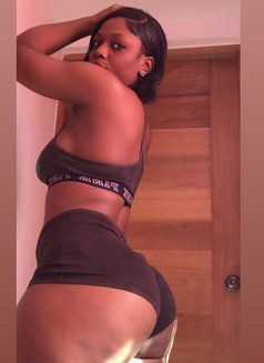 Mari - escort in Chennai Photo 3 of 6