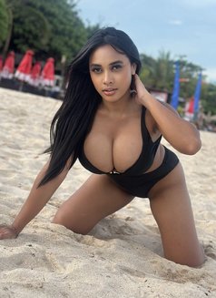 Maria Big Tits/Deepthroat Independent - puta in Bali Photo 8 of 9