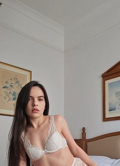 Maria - escort in Hong Kong Photo 8 of 9