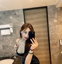 Maria Cruz - Transsexual escort in Manila